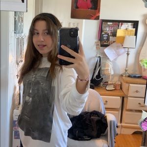 Meet your Posher, Elisa